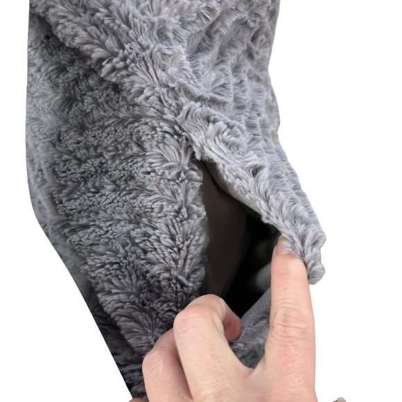 PATAGONIA Feather Gray Pelage Faux Fur Fleece Vest Sz Small - Picture 4 of 8